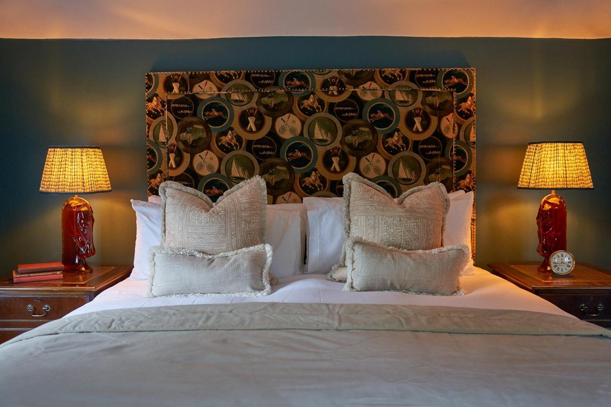 The Chestnut Horse Hotel Winchester Eksteriør billede